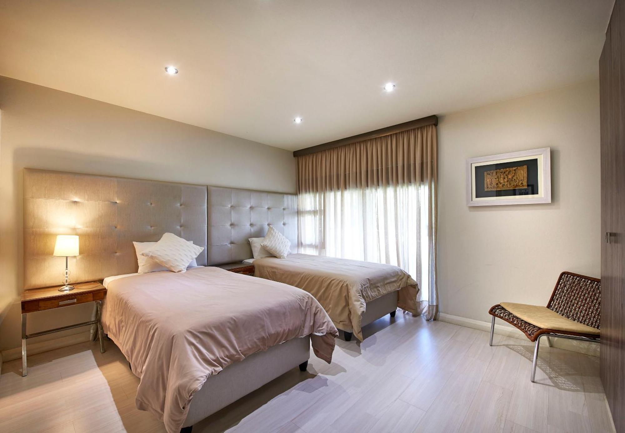 Dynasty Forest Sandown Serviced Apartments & Self Catering Hotel Johannesburg Ruang foto
