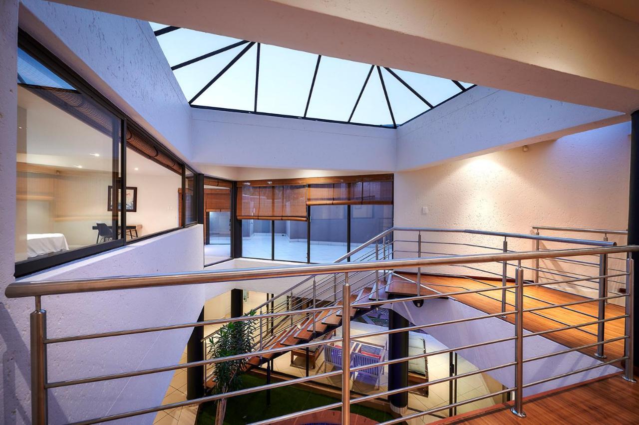Dynasty Forest Sandown Serviced Apartments & Self Catering Hotel Johannesburg Bagian luar foto